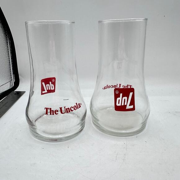 X2 1970s Vintage 7UP The Uncola Upside Down Glass Tumbler bar 16oz - Picture 2 of 8